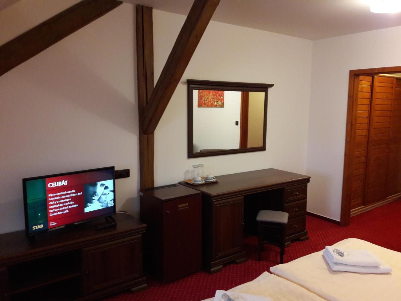 Hotel Fogl Nová Bystřice Extérieur photo